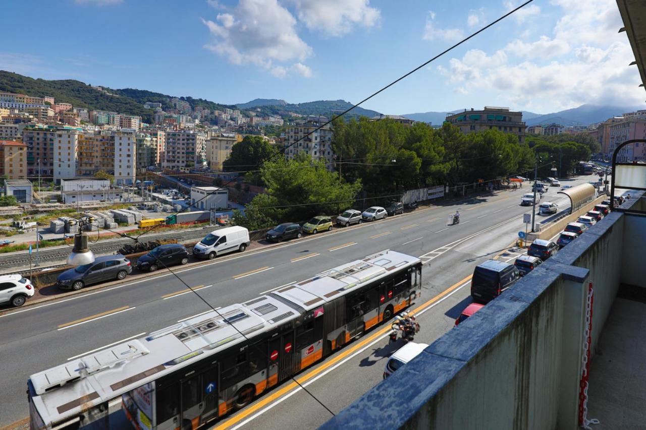 Affittacamere "San Martino Rooms" Genoa Bagian luar foto