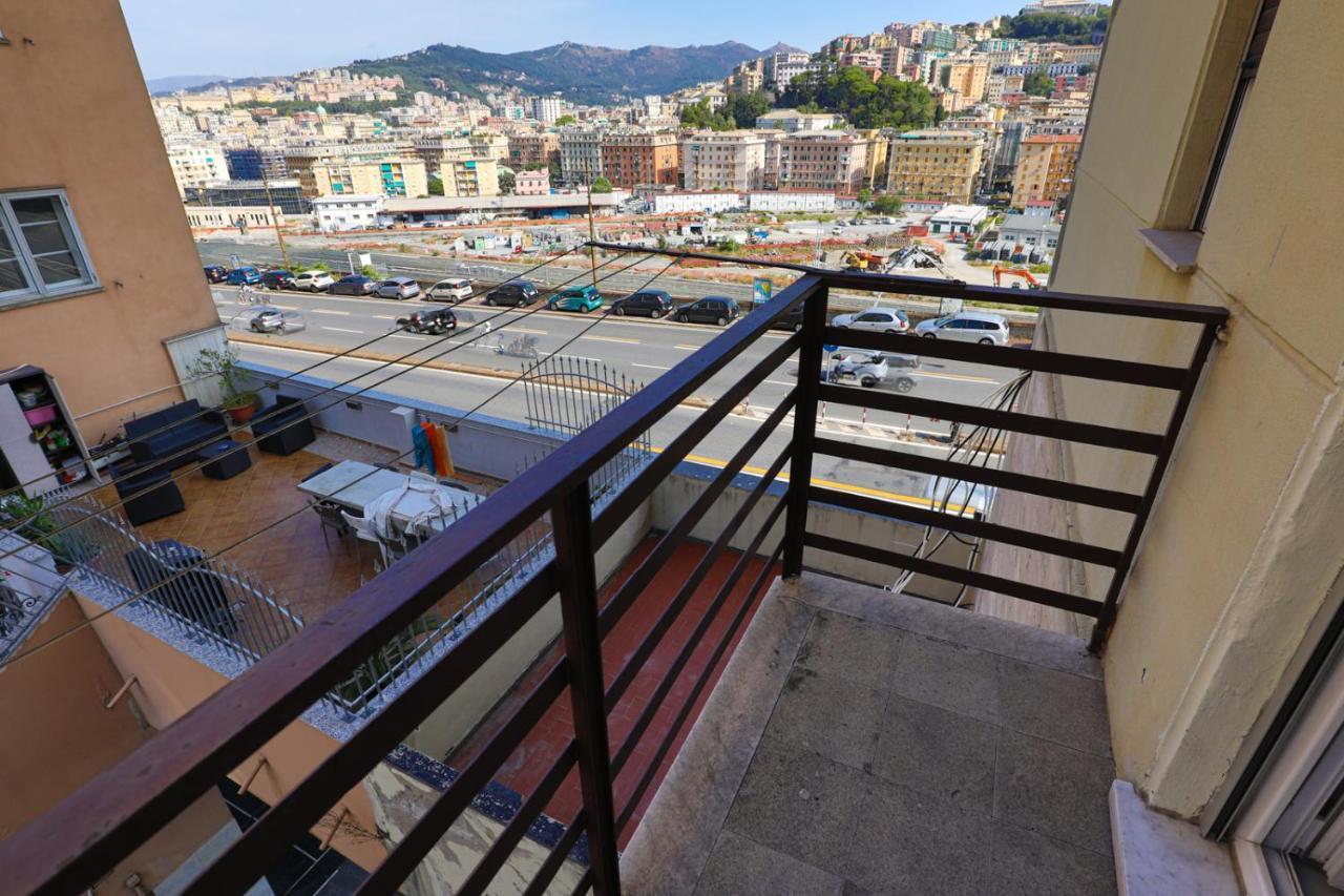 Affittacamere "San Martino Rooms" Genoa Bagian luar foto