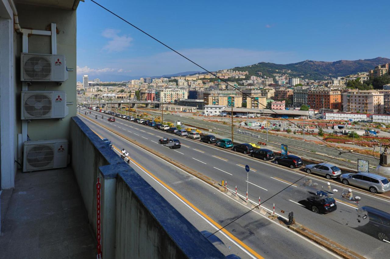Affittacamere "San Martino Rooms" Genoa Bagian luar foto